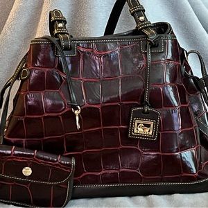 Dooney & Bourke large burgundy bag